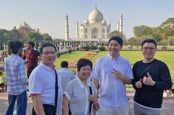 Agra Private Luxury Car Sightseeing Tour - How Skip-the-Line Entry and a Live Guide Change the Day