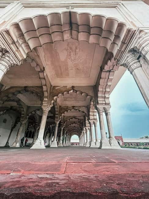 Agra: Private Sightseeing Half-Day Tour with Guide by Car - Price and value: why $13 can be a real deal
