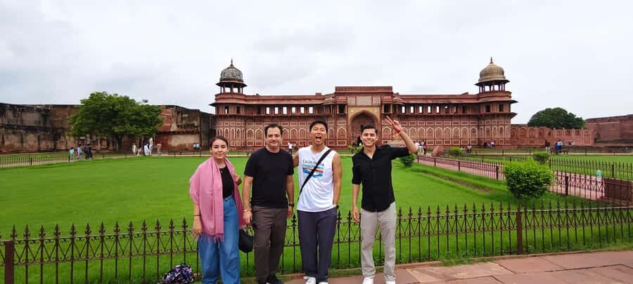 Agra: Skip-the-line Taj Mahal, Agra Fort & Baby Taj Day Tour - Why skip-the-line at the Taj Mahal really matters