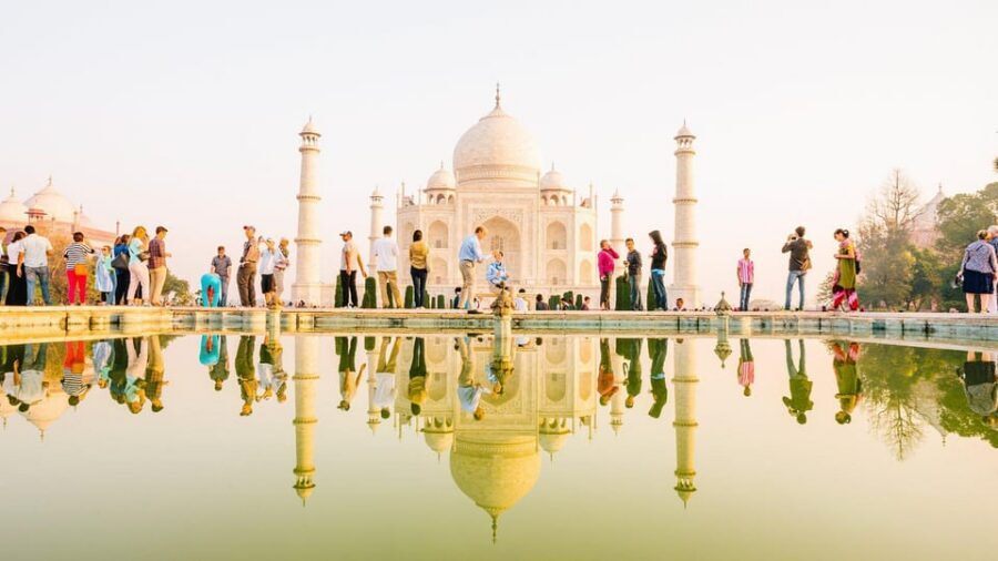 Agra: Skip-the-Line Taj Mahal & Agra Fort Tickets + Add-Ons - One potential downside: shop pressure and review talk