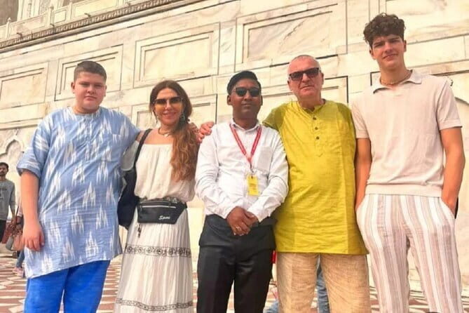 Agra: Skip-the-Line Taj Mahal and Agra Fort Tour - All Inclusive - Why skip-the-line Taj Mahal access matters more than you think