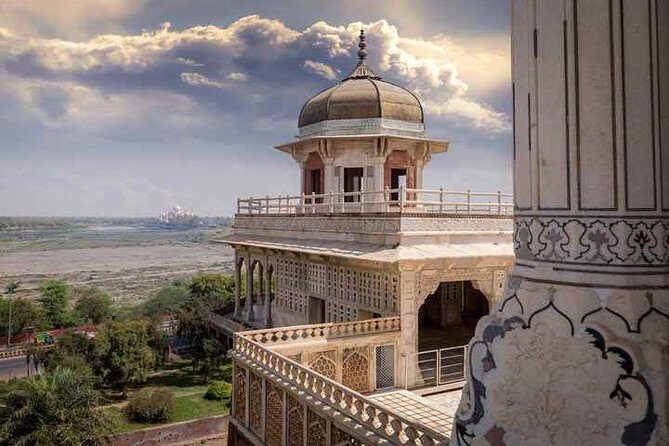 Agra: Street Food and Walk Tour with Spice Market by Tuk-Tuk - Timing: Why an evening street food walk in Agra makes sense