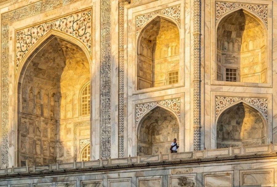 Agra: Taj Mahal Agra Full or Half Day Tour with Local Guide - How the tour starts: pickup that actually saves your day