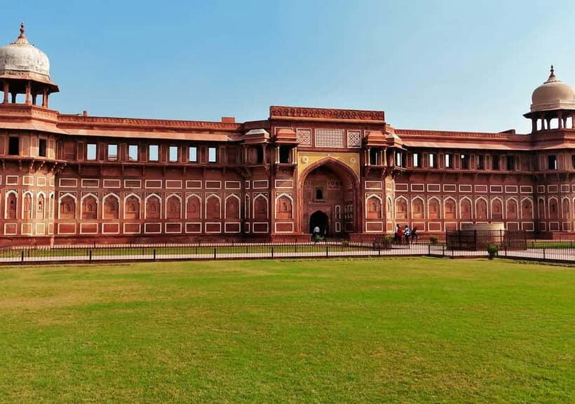 Agra: Taj Mahal and Agra Fort Private Tour with Lunch - Photo Pressure at the Monuments: How to Keep It Relaxed
