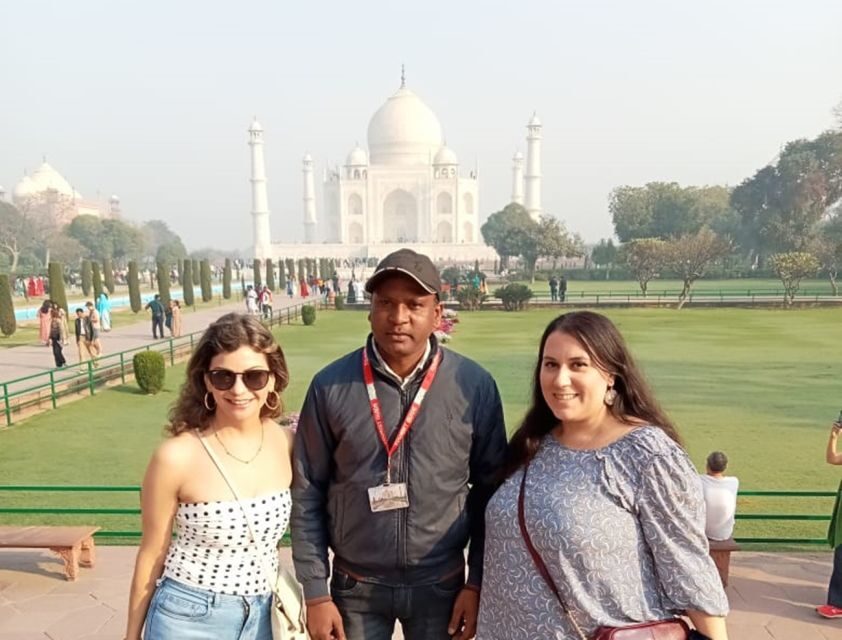 Agra: Taj Mahal Entry Tickets with optional Licensed Guide - Going at your own pace without losing the plot