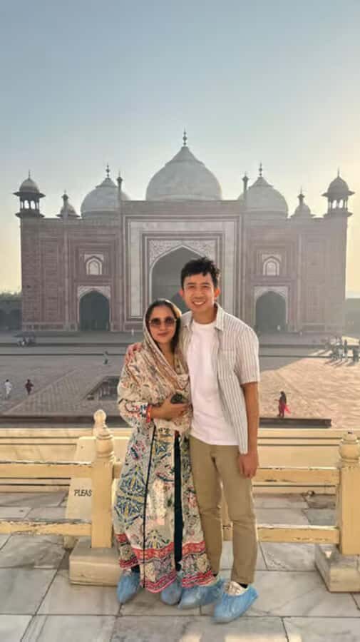 Agra: Taj Mahal Guided Tour with Fast Track Entry - How the Skip-the-Line Part Actually Helps Your Trip