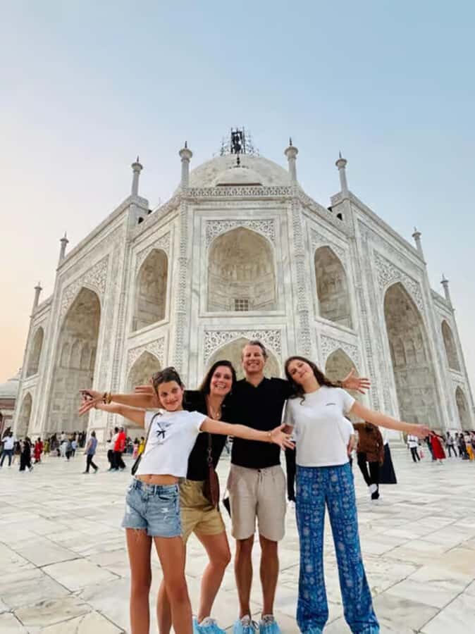 Agra: Taj Mahal Guided Tour with Fast Track Entry - Hotel Pickup to Arrival: The Part You Feel Immediately