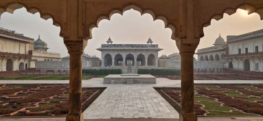 Agra: Taj Mahal Sunrise and Agra Fort Guided Day Trip - Private AC pickup and transfers: real value in comfort