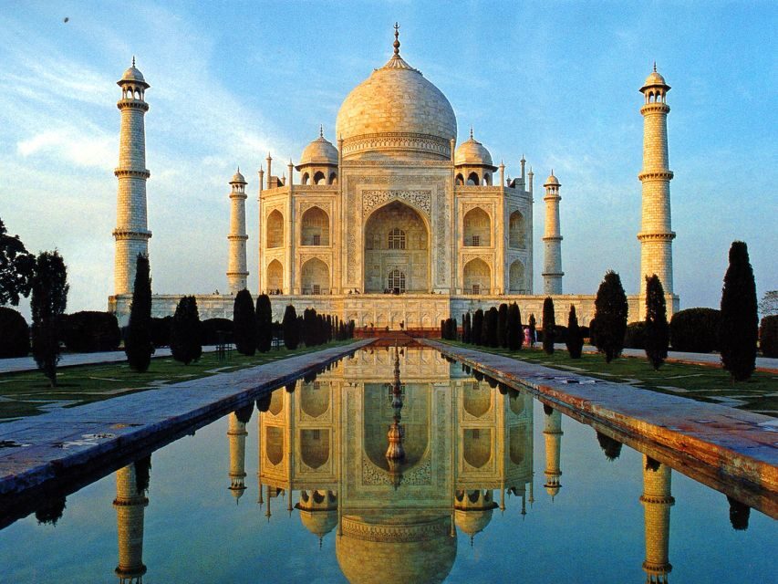Agra:Taj Mahal Skip-The-Line Guided Tour with Breakfast - Inlay Work Demonstration: Handcraft Traditions Tied to the Taj