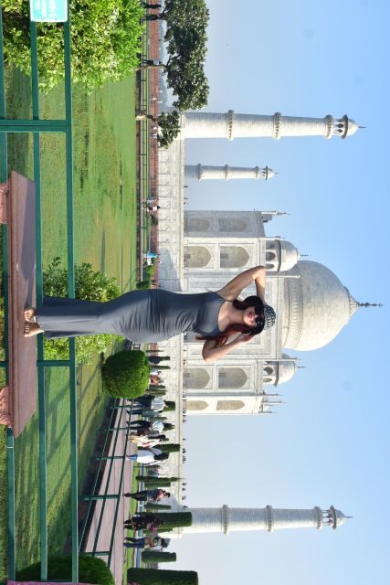 Agra:Taj Mahal Skip-The-Line Guided Tour with Breakfast - It’s a Private 3-Hour Plan: Best for First-Timers and Time-Crunched Days