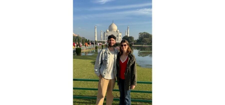 Agra:Taj Mahal Skip-The-Line Guided Tour with Breakfast - A Hotel Transfer in an Air-Conditioned Vehicle (and Why It Matters)