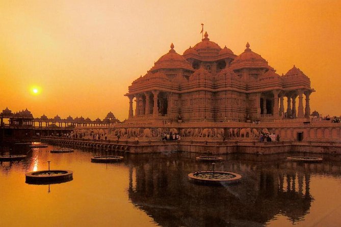 Akshardham Temple Evening Tour with Musical Fountain Show - Akshardham Temple at 5:00 pm: Why this timing feels smarter