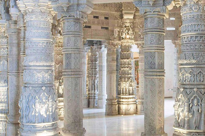 Akshardham Temple Tour Exhibition, Light & Water Show with Transfers - Private guides and drivers: the human touch you’ll feel