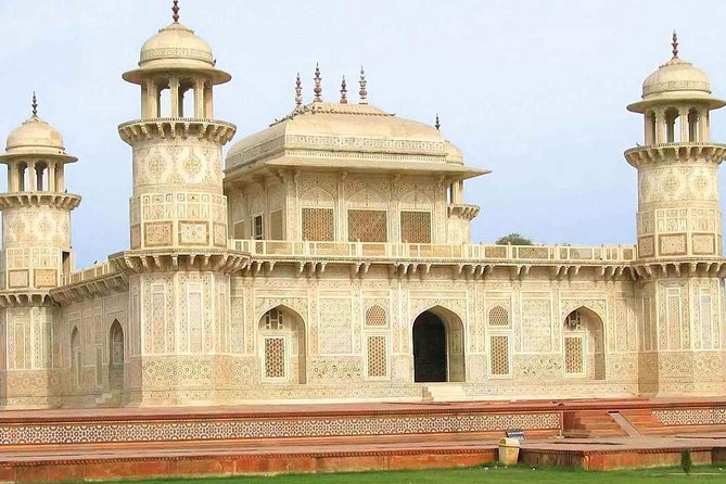 All Inclusive day trip to Taj Mahal Agra Fort from Delhi by Car - Agra Fort: included admission and a different side of Mughal power