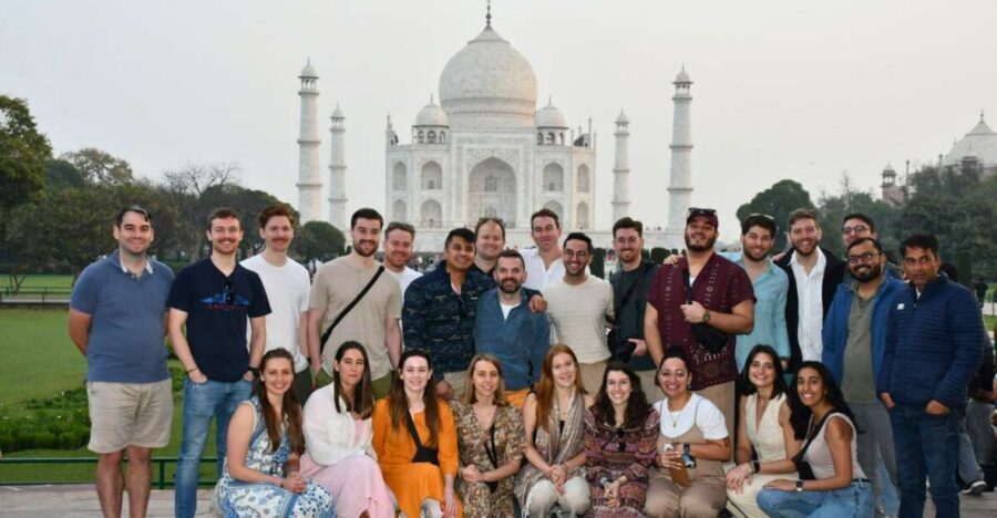 All Inclusive Private Taj Mahal Luxury Tour from Delhi - Taj Mahal with a guide: how to use the 3 hours well