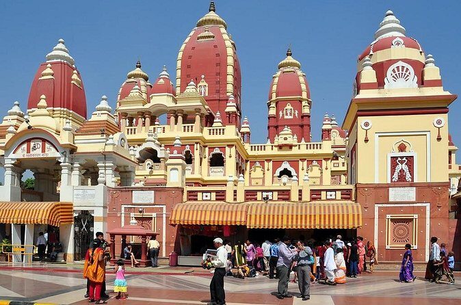 All-Inclusive Sacred Delhi: Private Full-Day Temples Experience - Chattarpur Temple Complex: Big Scale and Clear Symbolism