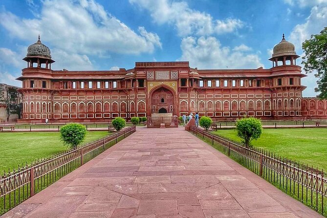 All Inclusive Same Day Taj Mahal and Agra Fort Tour from Delhi - Lunch Break and Comfort Details That Matter on a Long Day