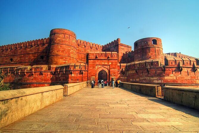 All Inclusive Same Day Trip to Taj Mahal & Agra Fort from Delhi - Agra Fort Ramparts: How an Hour Can Still Feel Like More