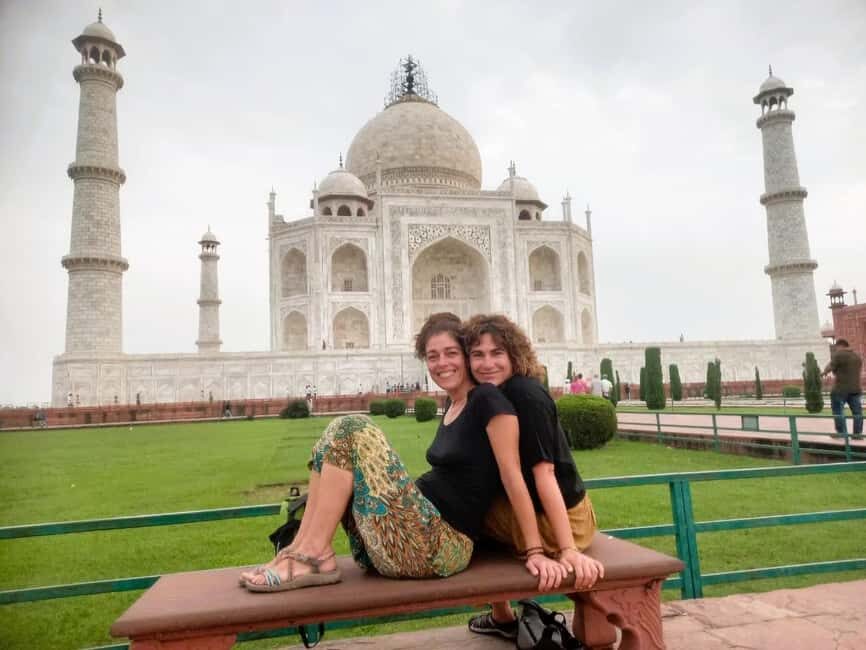 All-Inclusive Sunrise Taj Mahal, Agra Fort & Baby Taj Tour - How guides and drivers shape the whole day