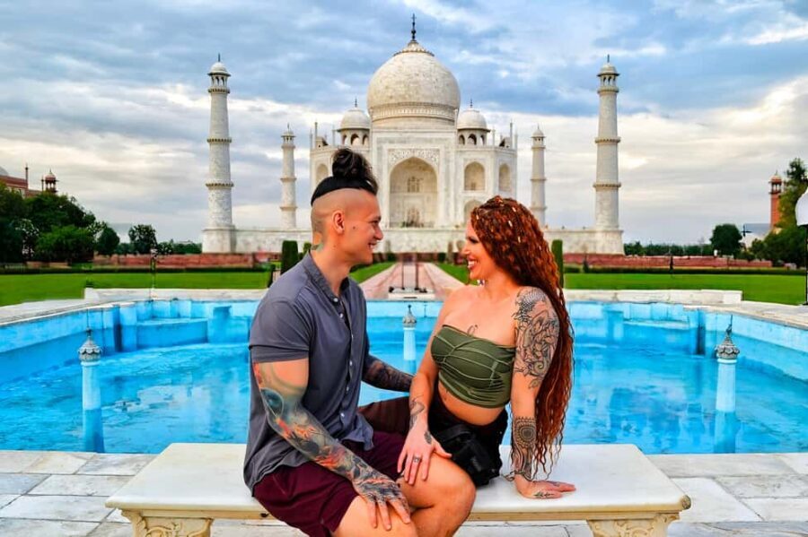 All-Inclusive Sunrise Taj Mahal, Agra Fort & Baby Taj Tour - The Delhi-to-Agra private car ride: comfort and timing