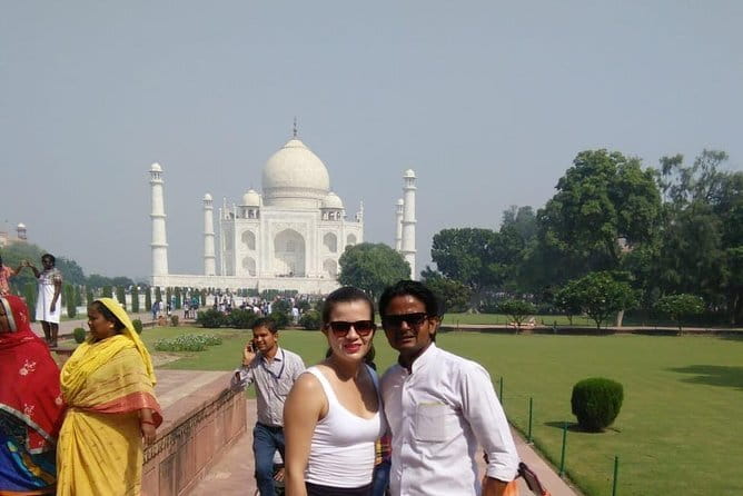 All Inclusive Taj Mahal, Agra Fort & Baby Taj Day Tour By Car - Price and value for an all-inclusive Agra day trip