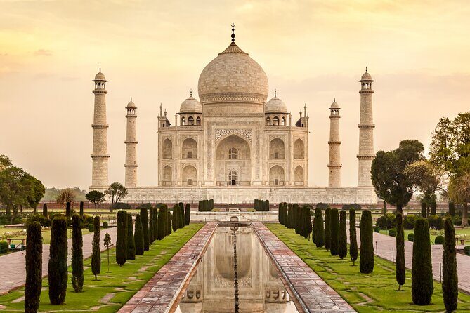 All Inclusive Taj Mahal Day Tour from Delhi by Superfast Train - Agra Fort’s red sandstone power in a tight visit