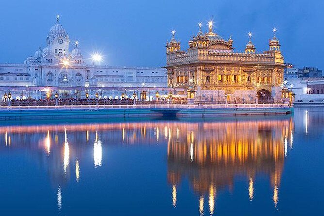 Amritsar Day Tour: Golden Temple and Jalliawala Bagh with Local Food - Golden Temple at 9AM: how to handle this holy stop