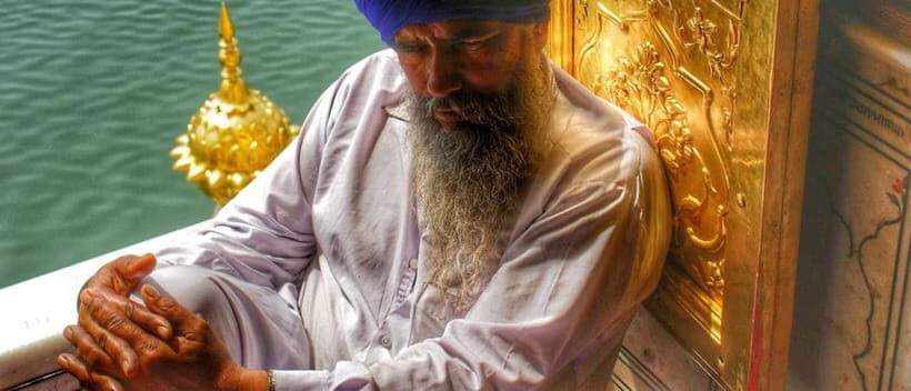 Amritsar: Golden Temple and Jallianwala Bagh Guided Tour - Langar backstage: the world’s largest community kitchen, in action