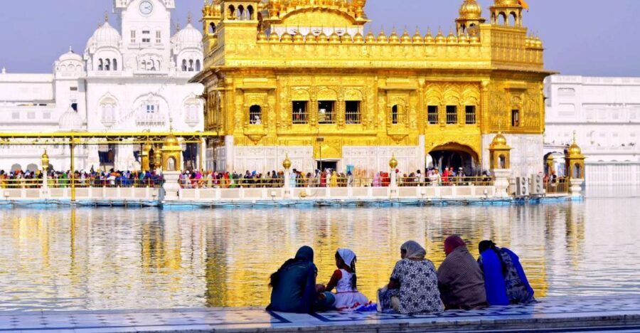 Amritsar : Golden Temple and Jallianwala Bagh Private Tour - Pickup, the 8-hour rhythm, and what to expect on the road