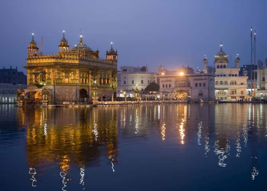Amritsar Golden Temple- Night view walking tour - Meet-up spot and first steps from Surestay Heritage Walk