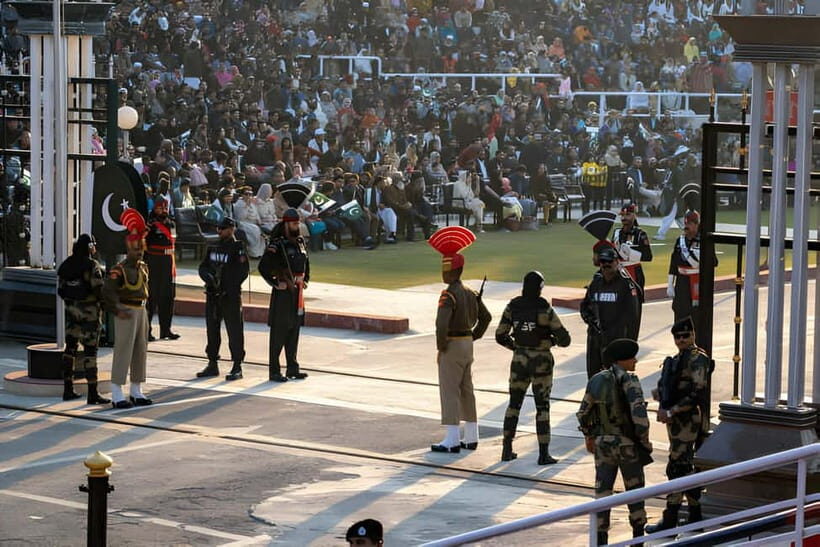 Amritsar: One day Amritsar Local City Tour - Attari–Wagah Border Ceremony: Photo Stop Meets Performance Energy