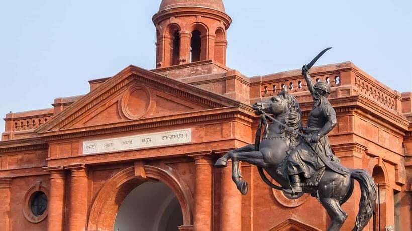 Amritsar: Small Group 3 hour Guided Heritage Walk - Gurdwara Saragarahi: the 1897 battalion memorial lesson