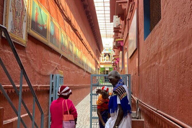 Assi to Manikarnika Walking Tour: Varanasi Ghats & Lanes - Manikarnika Ghat: the end of the route and the meaning of the eternal flame