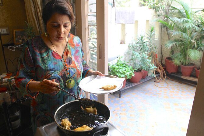 Authentic Indian Cooking Class with Jyoti in Delhi - Cooking What You Can Recreate: Family Techniques, Not Just Recipes