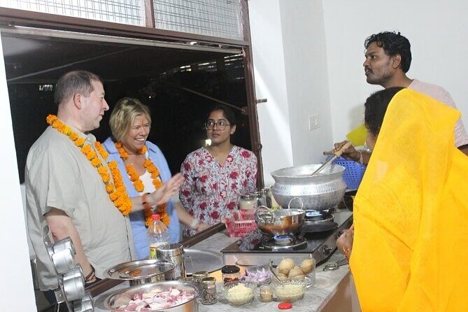 Authentic Traditional Family Cooking class in a Great Ambiance - Should you book this Jaipur cooking class?