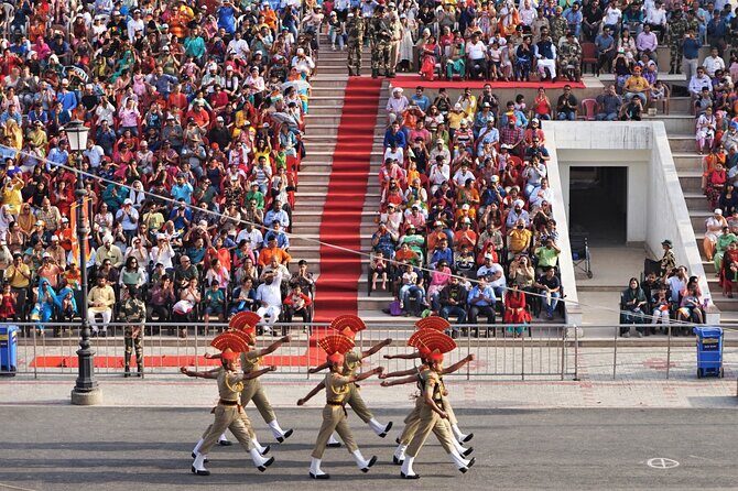 Best of Amritsar - Day Trip to Golden Temple with Wagah Border - Golden Temple: Your First Stop, Your First Perspective Shift
