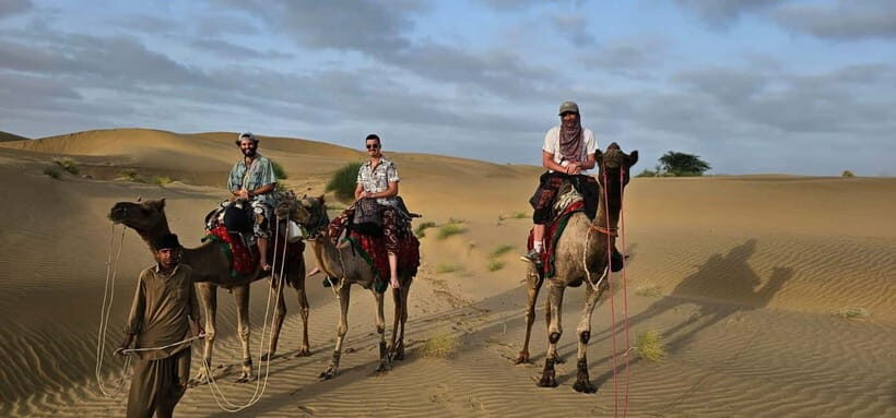 Blissful Half Day Sunset Camel Safari with Musical Evening - The sunset window: photos, silence, and tea-snacks timing