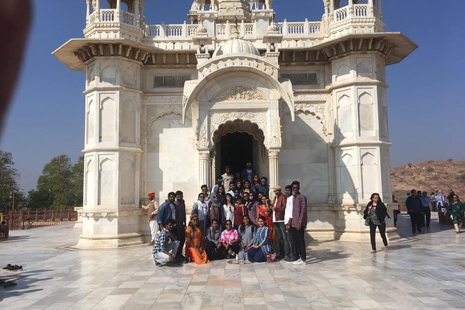 Bluecity tour by Mansingh - How the 8:00 am timing and private format work for you