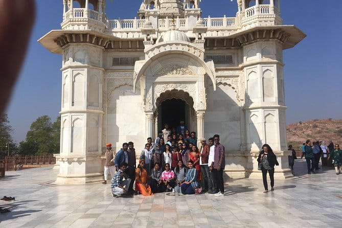 Bluecity tour by Mansingh - Jaswant Thada: where the tone shifts to calm and perspective
