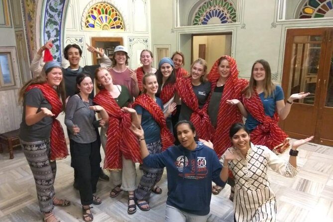 Bollywood Dance Class - Groove and shake on Hindi Movie hits ! - Key Points Before You Go