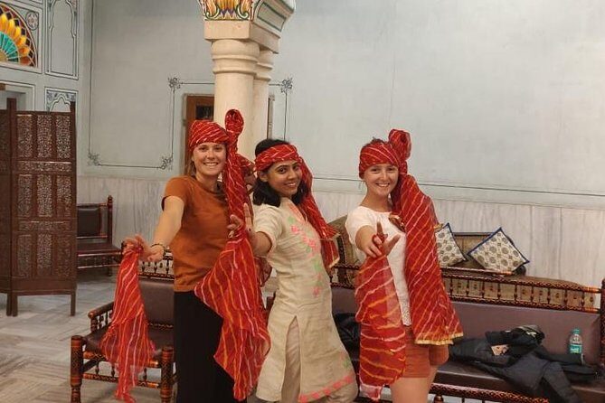 Bollywood Dance Class - Groove and shake on Hindi Movie hits ! - Inside the Historic Building: Where the Dancing Actually Happens