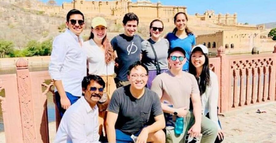 Book Govt. Approved Tour Guide for Jaipur City Tour - What an official guide changes in Jaipur