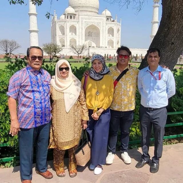 Book Govt. Approved Tour Guide For Taj Mahal & Fort - Key highlights worth your attention