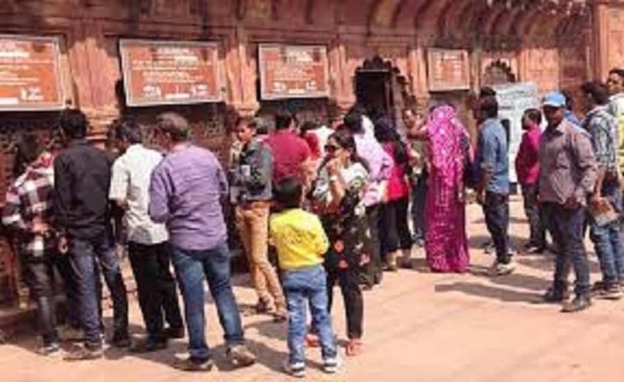 Book Taj Mahal Entry Tickets with Skip the Line Entry. - Key highlights at a glance