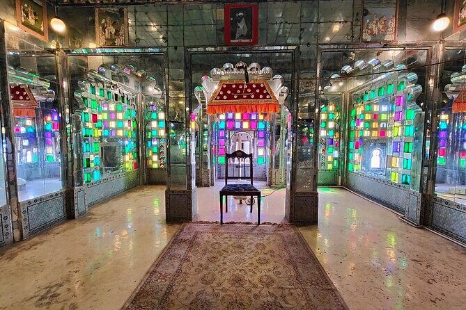 City Palace visits with Licensed Guide with Entry Assistance - Who this Udaipur City Palace guided entry is for