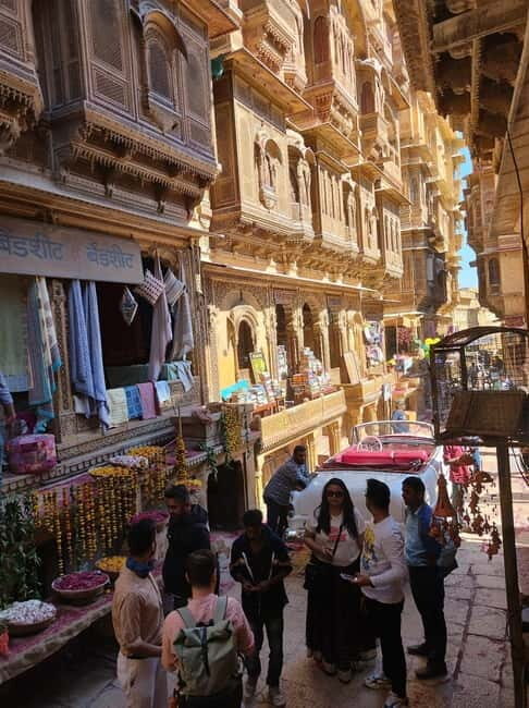 Colorful Markets of Jaisalmer (3 Hour Guided Tour) - Photography moments: golden city color through market streets