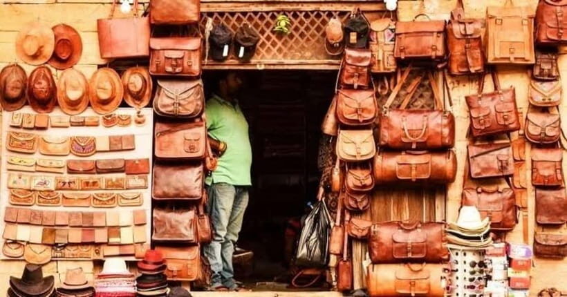 Colorful Markets of Jaisalmer (3 Hour Guided Tour) - Starting at the fort gate: quick entry, clear direction