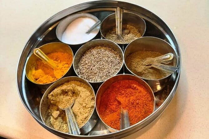 Cooking Class with Indian Family in Jaipur (Pickup & Drop Free) - Rajputi Dress-Up for Women Participants (and the Cultural Meaning)