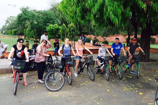 Cyclin'Jaipur - Explore the city on a cycle! - The Small-Group Bike Setup: Helmets, Pace, and Comfort