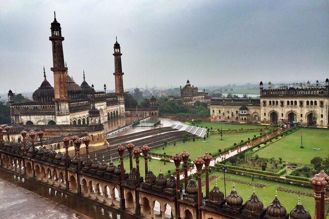 Day Tour Of Lucknow - A Private Day Tour of Lucknow’s Muslim Memorials and Awadhi Landmarks